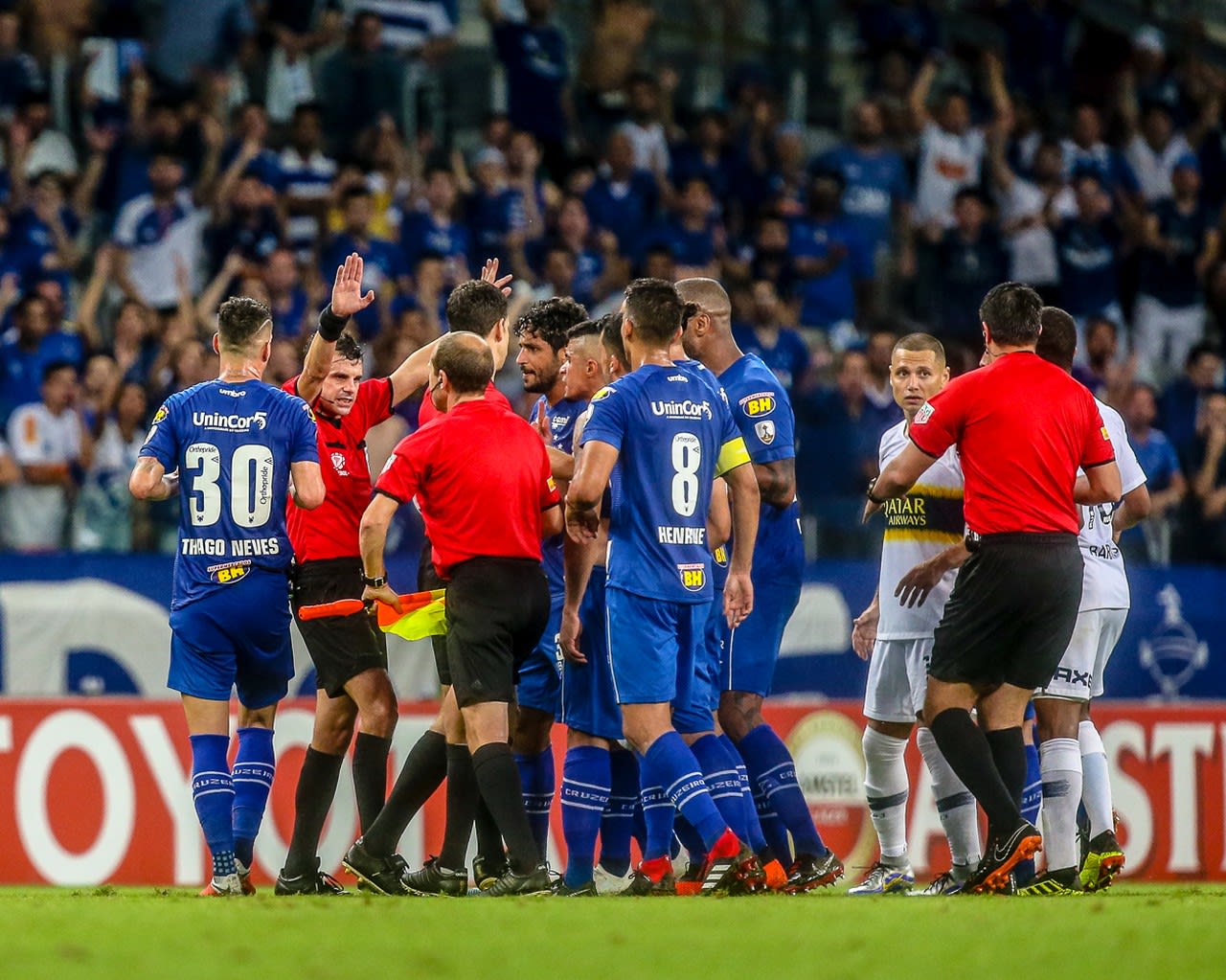 Cruzeiro afirma que foi avisado sobre problema em linha do VAR antes de jogo com o Boca