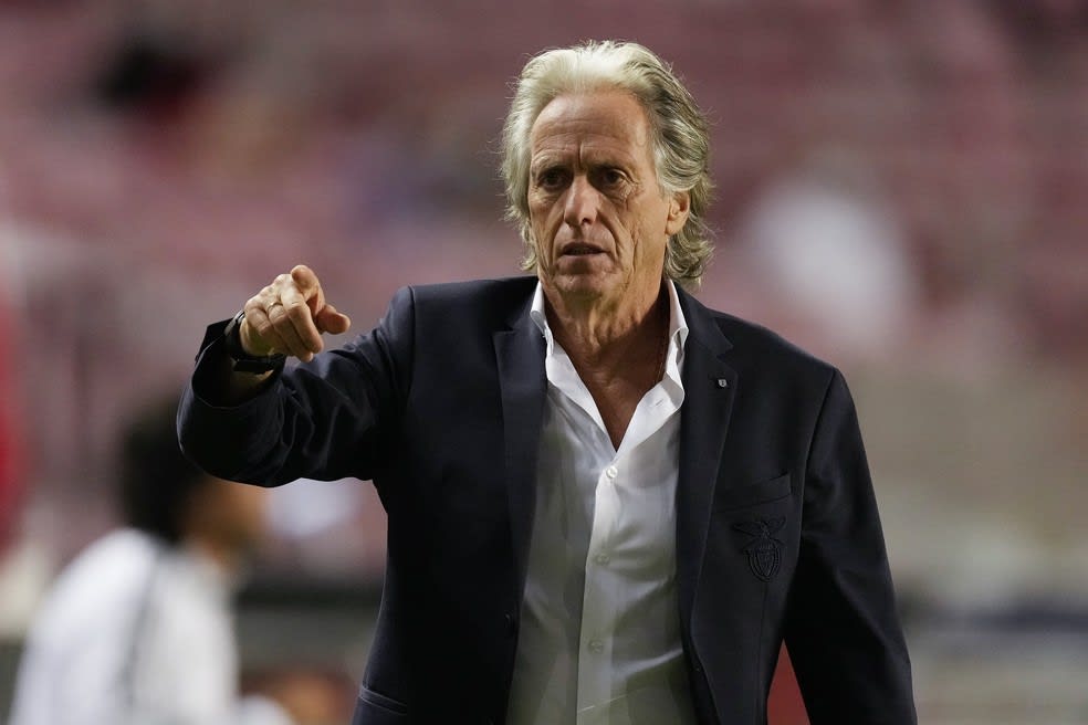 Veja mais um trecho da entrevista de Jorge Jesus ao Bem, Amigos!: Não posso ficar à espera do Flamengo