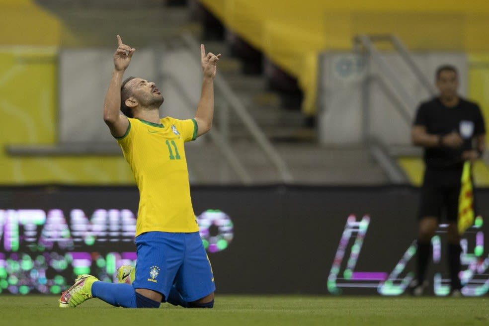 Flamengo arma esquema para receber atletas das seleções, que ficam à disposição domingo