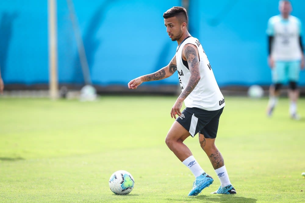 Escalação do Grêmio: Renato pode usar alguns titulares contra o Atlético-GO