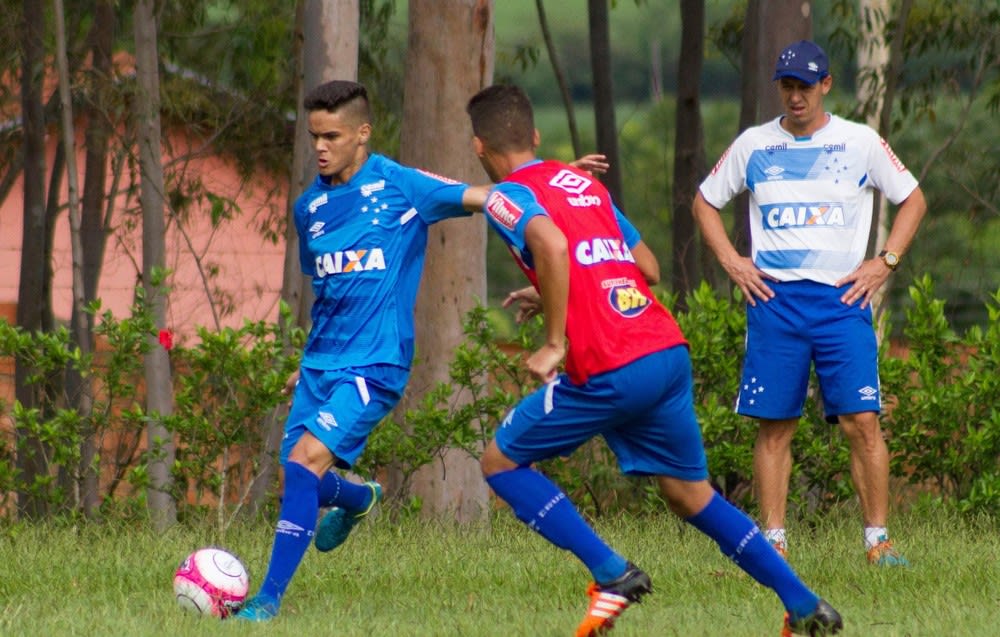 Após vagas nos pênaltis, Cruzeiro muda time e revê vítima do título de 2007