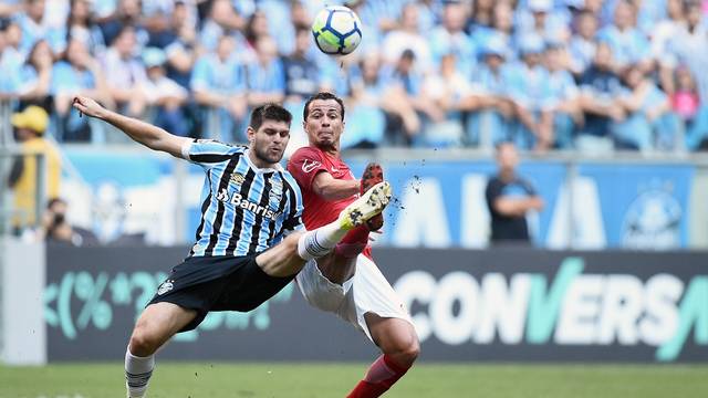 Confira os melhores momentos do empate do GRE-NAL