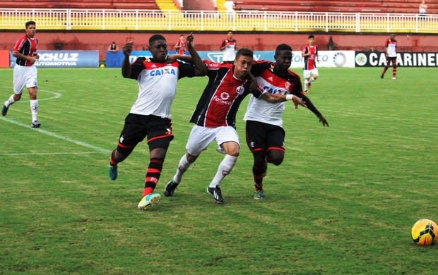 Terça-feira tem Fla x Galo no sub-17, Série B e Copa do Brasil no SporTV