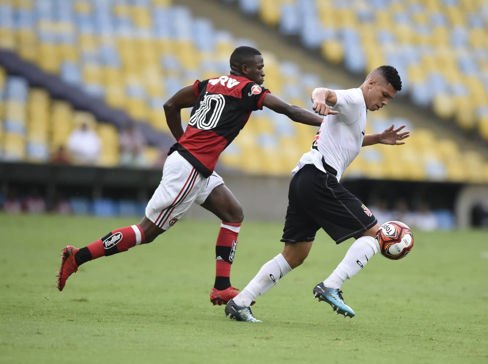 Geração 2000 impulsiona aumento de aproveitamento de jogadores sub-20