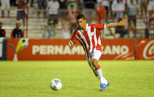 João Paulo supera Paulinho, Diogo, Douglas e Lins com gol mais perdido