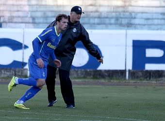 Lucas Coelho ou Ronan terá missão de comandar o ataque contra o Criciúma