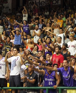 Torcida esgota ingressos para primeiro jogo da semi entre Mogi e Flamengo