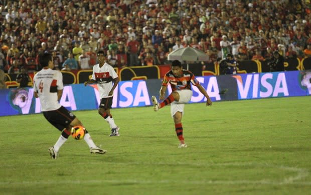 Jéfferson Maranhense dedica gol ao pai, internado em hospital 3 dias antes