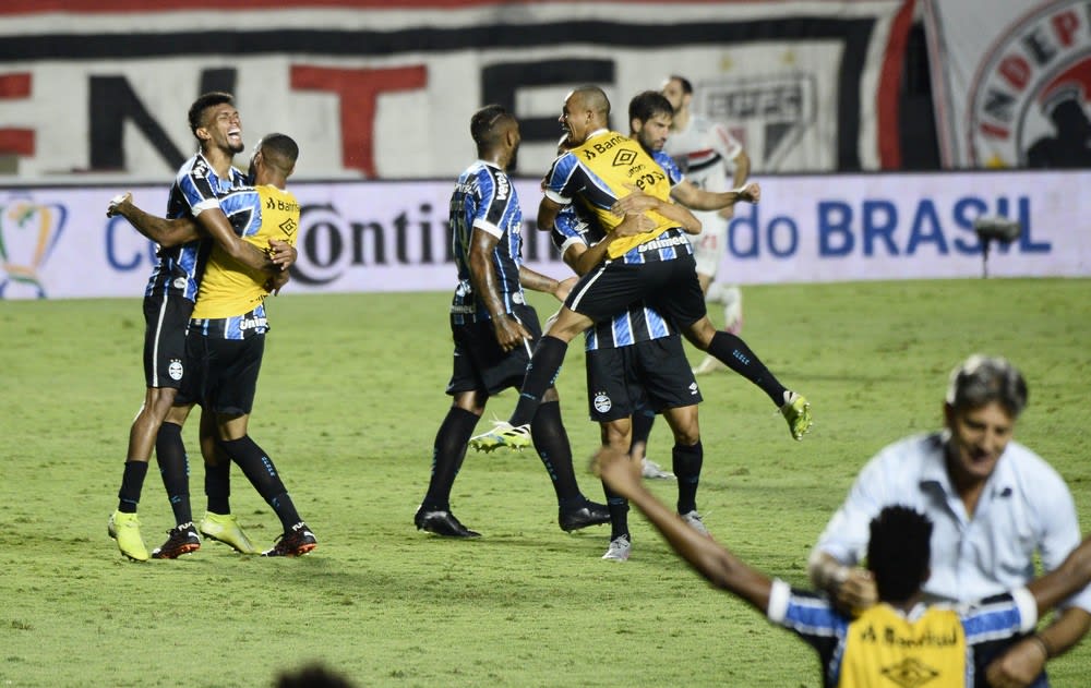 [ANÁLISE] Grêmio cumpre plano à perfeição e anula São Paulo para ir à nona final de Copa do Brasil