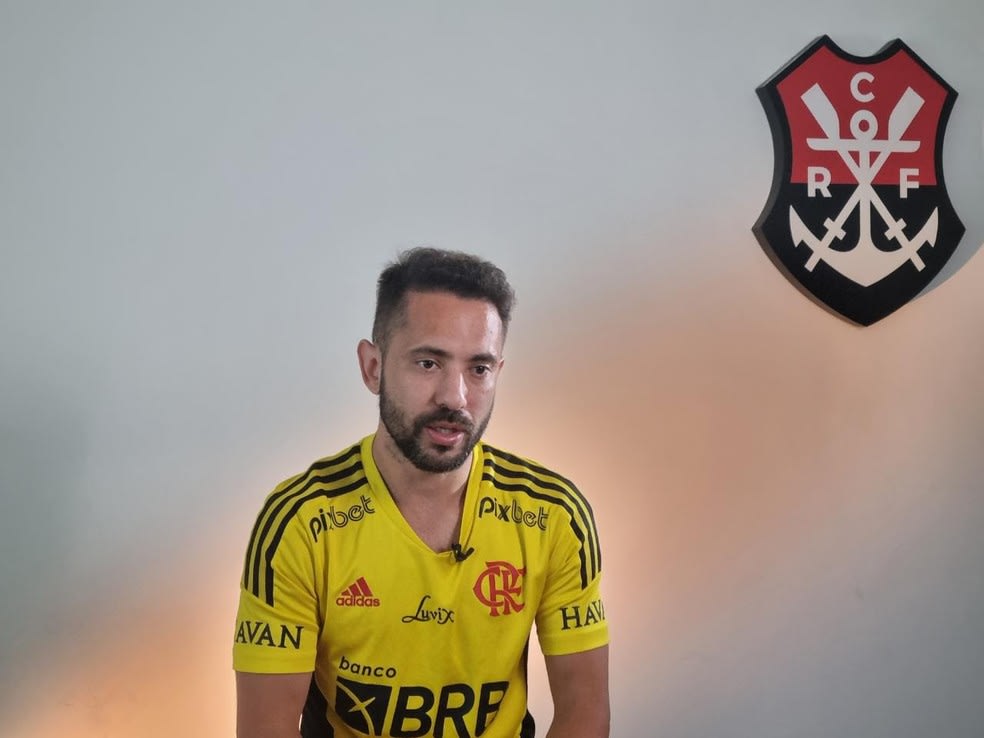 Everton Ribeiro retoma modo miteiro no Flamengo: Liberdade de fazer o que gosto