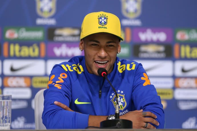 Neymar nega que seu pai sonhe vê-lo jogar pelo Fla: Nação, um beijo