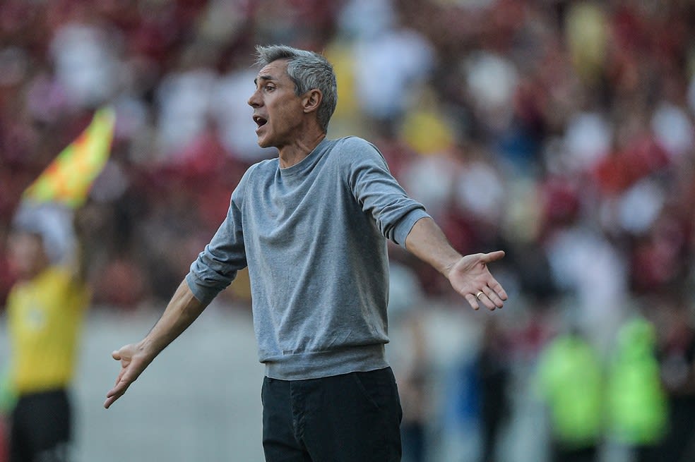 Paulo Sousa analisa desastre total contra o Fortaleza: Todas as decisões individuais foram erradas