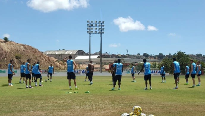 Grêmio entra em campo com time  reserva, para descanso aos titulares