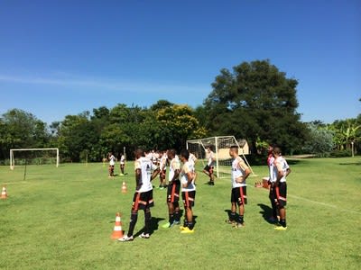 Atibaia ou Brasília? Fla aguarda São Paulo para definir destino de treinos