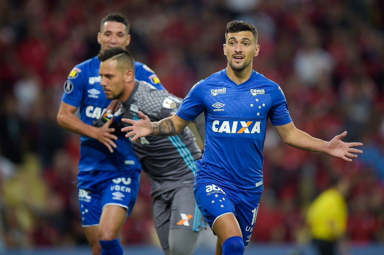 De bem com as redes, Arrascaeta vive auge de gols e melhor média pelo Cruzeiro