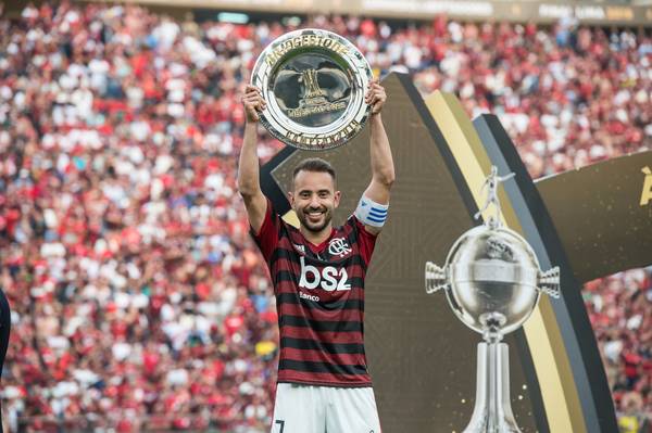 Agenda frustra adeus de Everton Ribeiro aos flamenguistas no Maracanã.