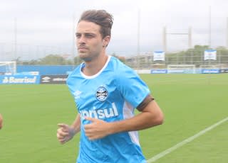 Grêmio encaminha empréstimo de meia Maxi Rodríguez ao Peñarol