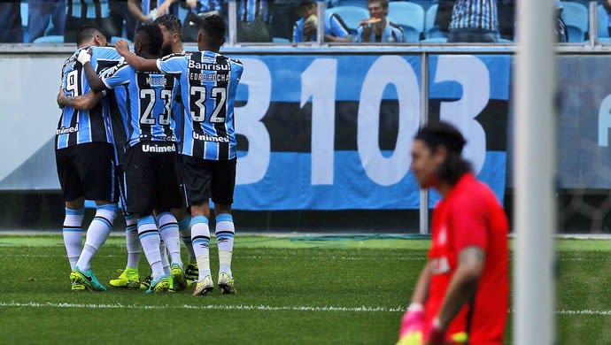 Grêmio supera oscilação e apresenta versão equilibrada após 10 dias