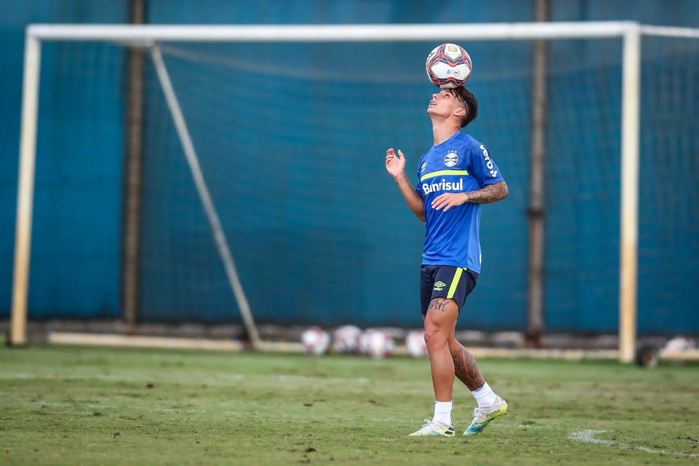 Em boa fase, Ferreira encara Gre-Nal para se firmar protagonista no Grêmio