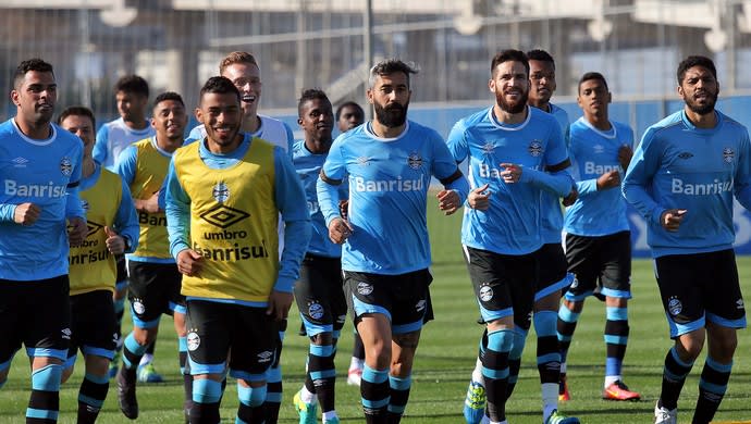 Grêmio de Roger defende invencibilidade contra Corinthians