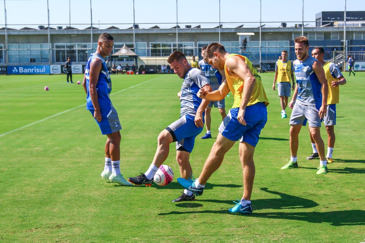 Kannemann espera retribuir confiança de Renato com título do Gauchão