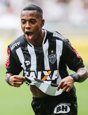 Robinho, Ricardo Oliveira e Alan Patrick concorrem ao gol mais belo