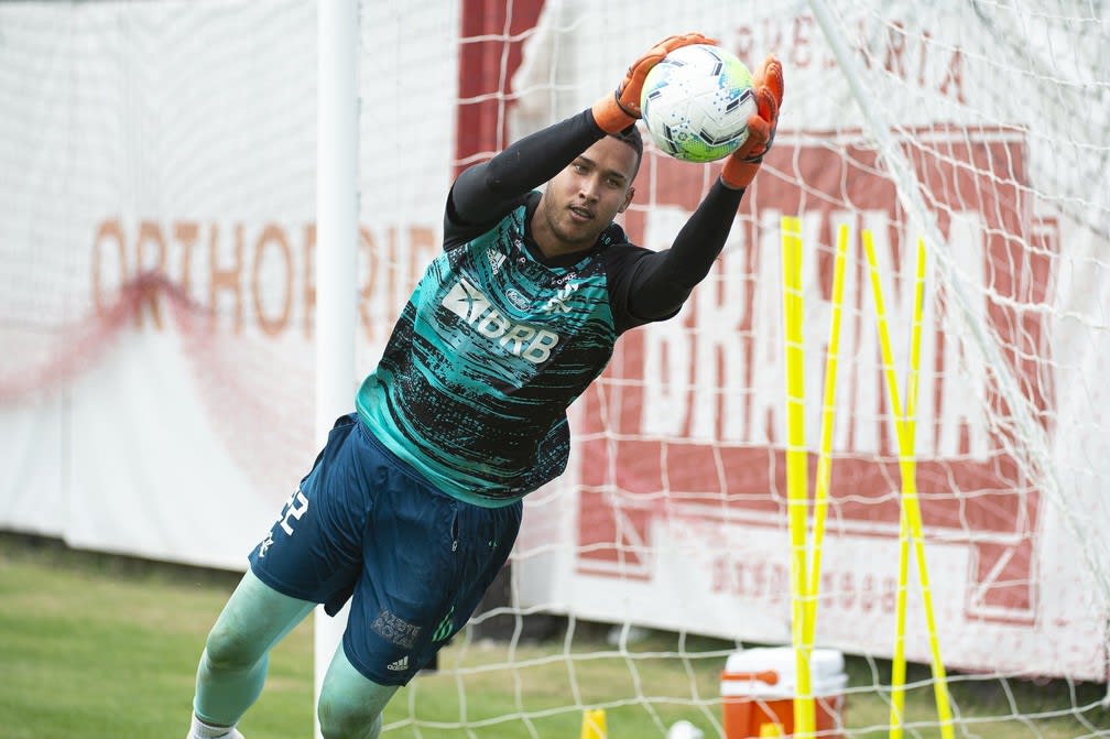 Saiba quem é Gabriel Batista, provável titular do Fla no jogo contra o Bahia