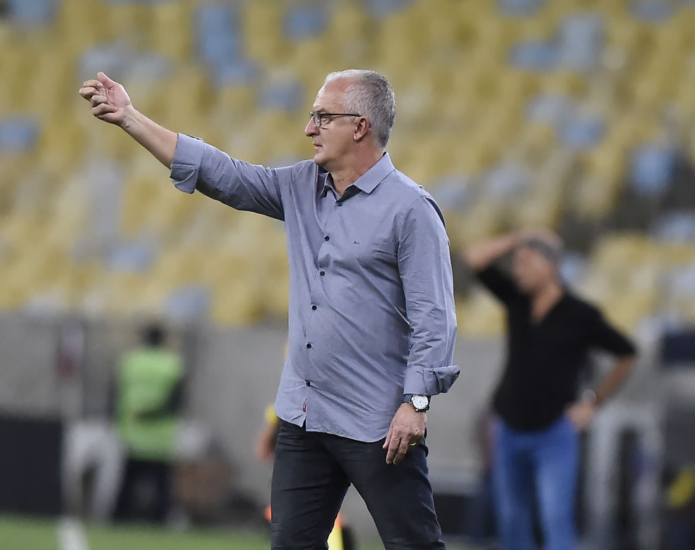 BIDOU! Dorival Júnior tem nome publicado no BID e fará estreia contra o Inter