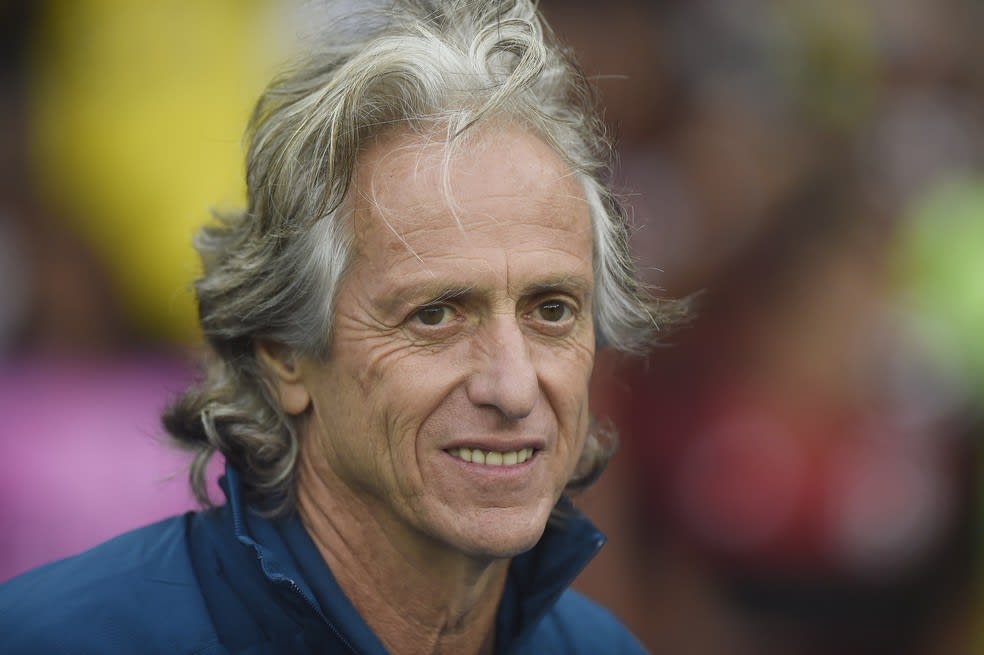 Segundo jornalista, novo contrato de Jorge Jesus deve ter direito de imagem para compensar alta do euro