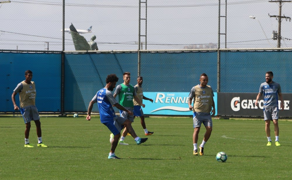 Grêmio reintegra Cristian e Bressan em treino técnico sem presença de titulares