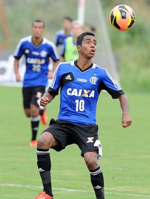 Gabriel celebra ausência de gênio e alerta contra a bola aérea do Galo