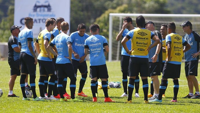 Crise, 5 a 0 e Libertadores: o saldo de um 2015 de altos e baixos no Grêmio