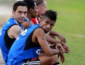 Felipe e Léo Moura seguem fora do Flamengo contra o Atlético-PR