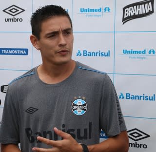 Matías se diz recuperado de corte e revela conversa para ficar no Grêmio