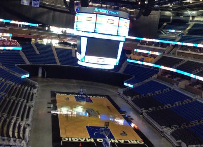 Ginásio do Orlando Magic se prepara para o duelo diante do Flamengo