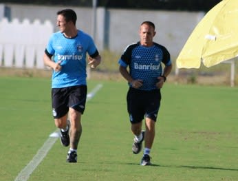 Cebolla mantém recuperação e segue sem previsão de volta ao Grêmio