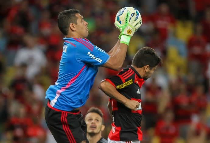 Goleiro mal, 87 e troco ao Fla: Diego Souza repercute reflexos do confronto