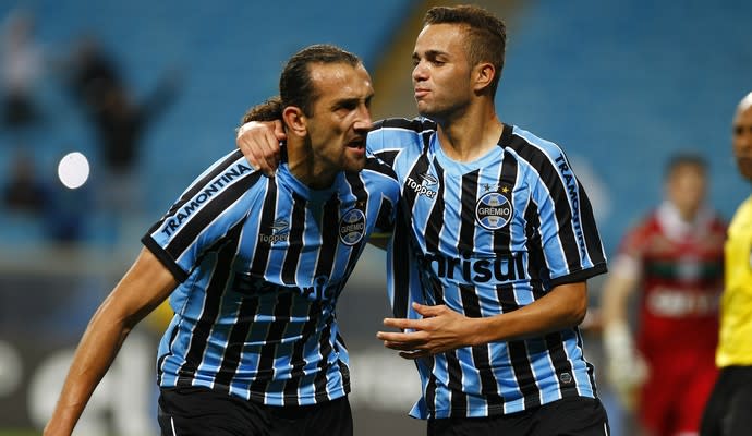 Luan leva terceiro amarelo e desfalca Grêmio contra o Coritiba na 31ª rodada