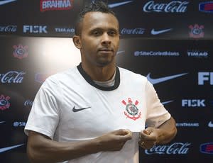 Ponte contrata Wellington Bruno, do Fla, e atacante encostado no Corinthians