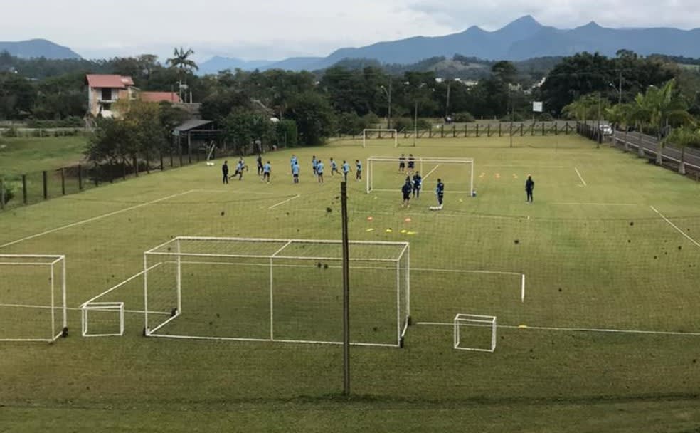 Líder isolado da Série B, Cruzeiro perde defensores para próximo jogo; time treina em Santa Catarina