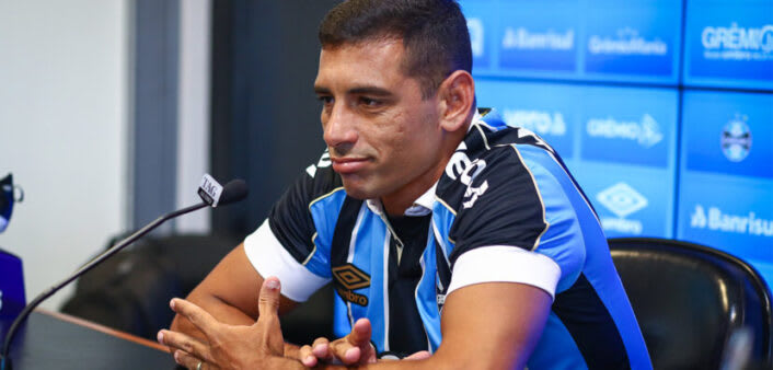 Diego Souza diz não ter nada contra o Flamengo, mas provoca: “Fazer gol neles é gostoso”