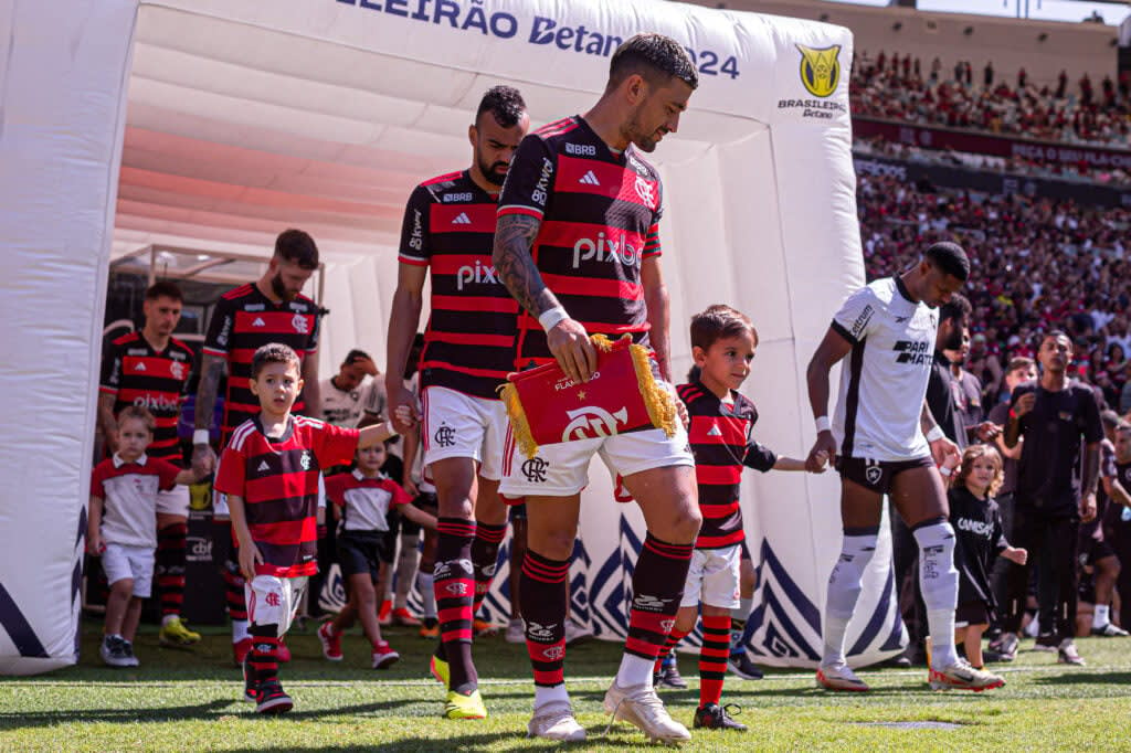 Arrascaeta completa oitavo jogo consecutivo sem contribuir para gols do Flamengo