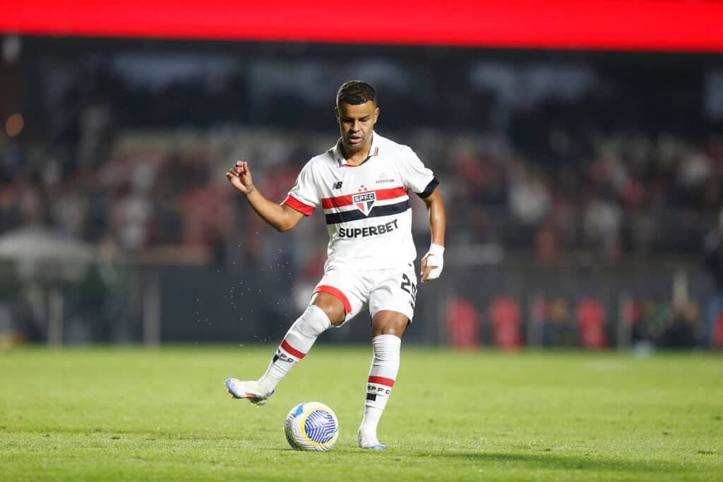 Alisson (Foto: Rubens Chiri e Paulo Pinto/Saopaulofc.net)