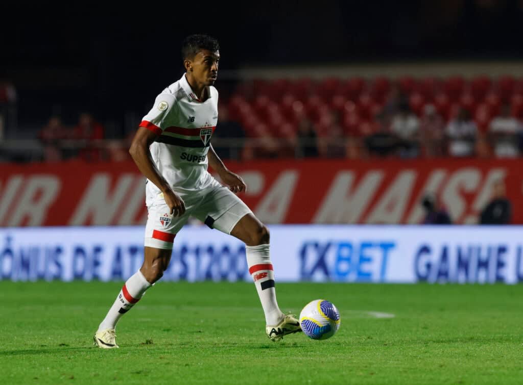 Luiz Gustavo (Foto: Rubens Chiri e Paulo Pinto/Saopaulofc.net)