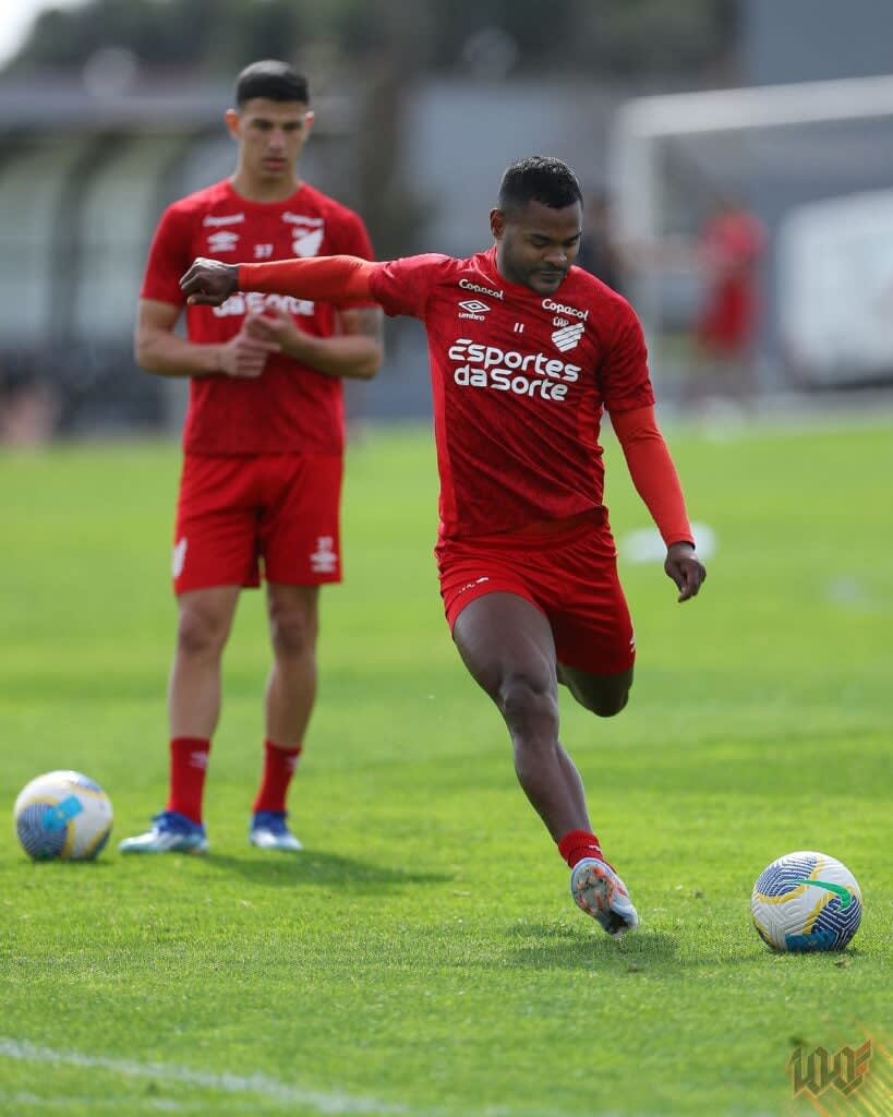 O Furacão terá os desfalques de Bento (Brasil) e Canobbio (Uruguai), que também estão com suas respectivas delegações para a Copa América, enquanto Nikão, Cuello e Felipinho continuam fora de combate.(Foto: Gustavo Oliveira/athletico.com.br)