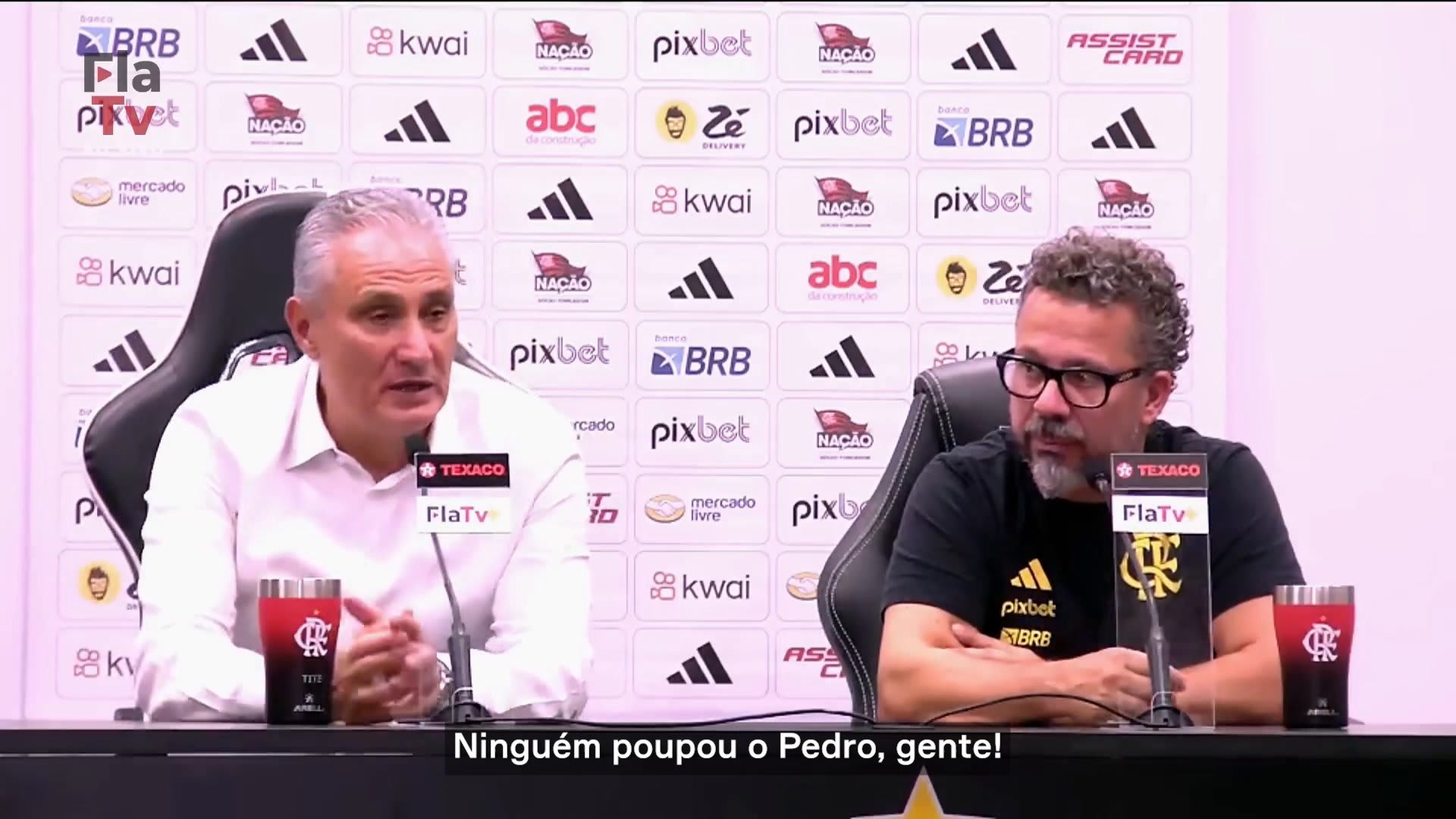 Tite alerta sobre risco de lesão em Pedro no Flamengo durante partida.