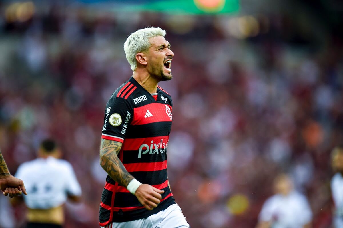 Arrascaeta enaltece triunfo do Flamengo sobre o Palmeiras na decisão da Copa do Brasil