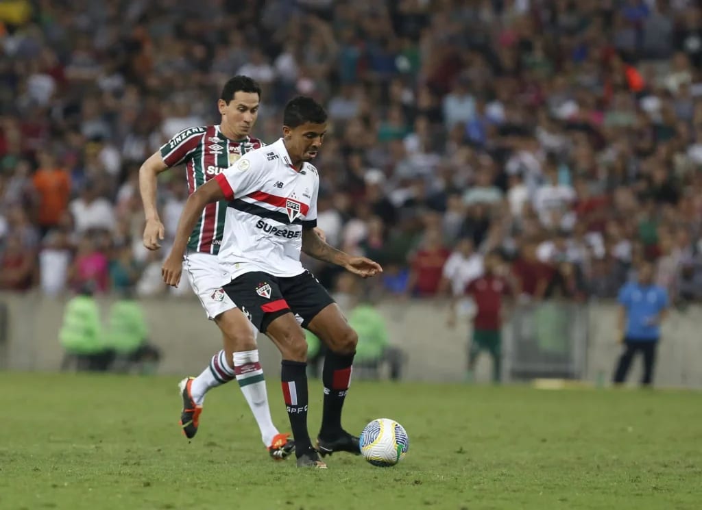 Além da classificação, o Tricolor Paulista busca afastar o prenúncio de uma possível má fase na temporada. A equipe perdeu seus dois últimos jogos, sendo o mais recente no último dia 1, contra o Fluminense.