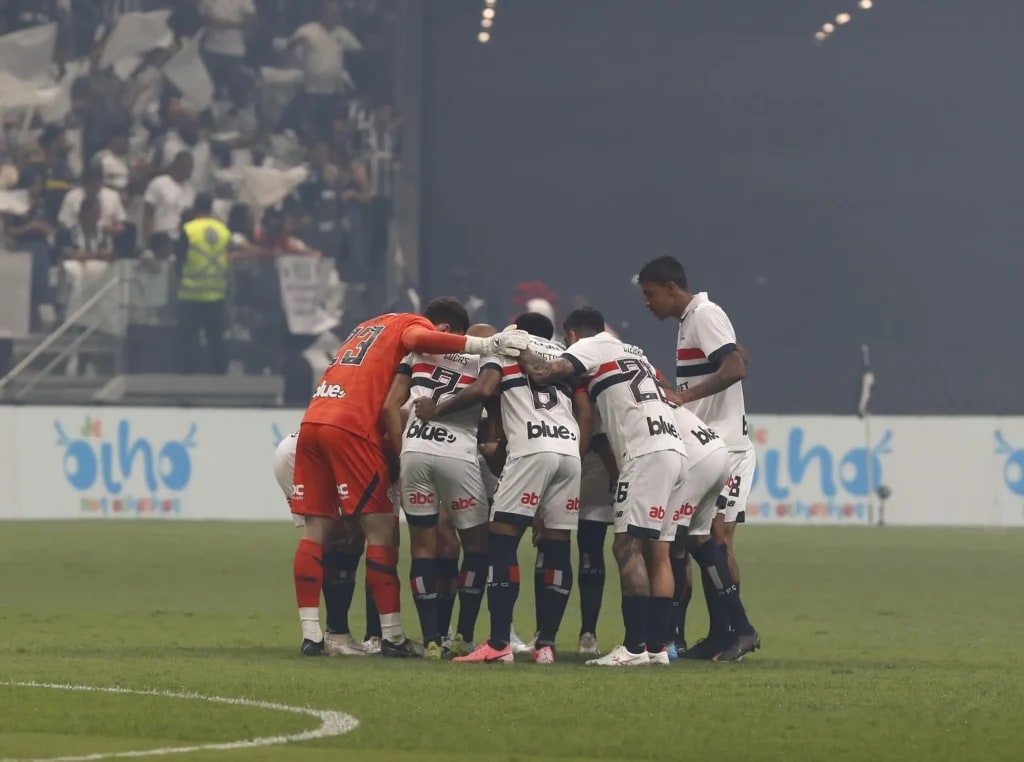 Provável São Paulo: Rafael; Igor Vinícius, Ferraresi, Sabino e Jamal Lewis; Santiago Longo, Marcos Antônio e Galoppo; Erick, Michel Araújo e André Silva