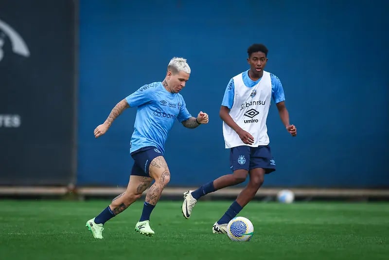 Treinamento do Grêmio desta Sexta-feira no CT Luiz Carvalho: Confira as fotos.